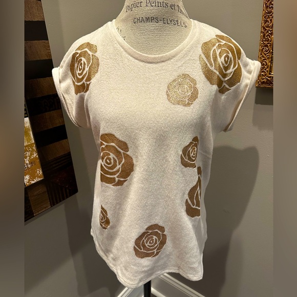 EUC Love & Lace Blush Velour Top w/Rose Gold Flowers - Picture 1 of 6